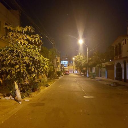 Departamento Amoblado En Ica Apartman Kültér fotó