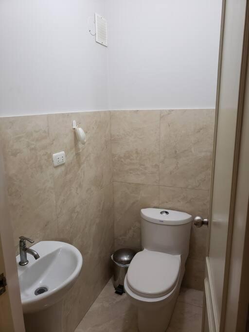 Departamento Amoblado En Ica Apartman Kültér fotó